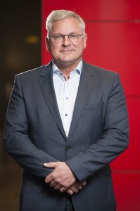 Frank van der Heijden, Managing Director Managed Services Equinix