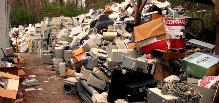 Berg e-waste afval