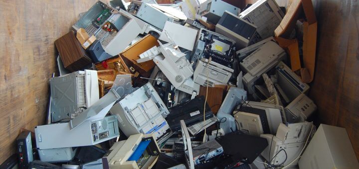 ict-afval afval berg schroot oude elektronica