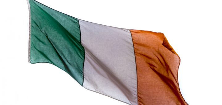 Ierland wapperende vlag