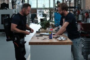 Nieuw exoskelet Project MARCH kan traplopen