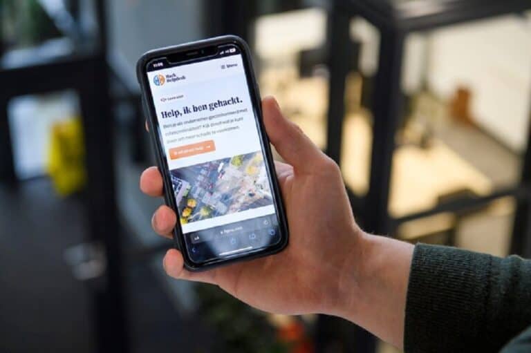 HackHelpdesk lanceert AI-chatbot Cyberwijzer voor gehackte ondernemers