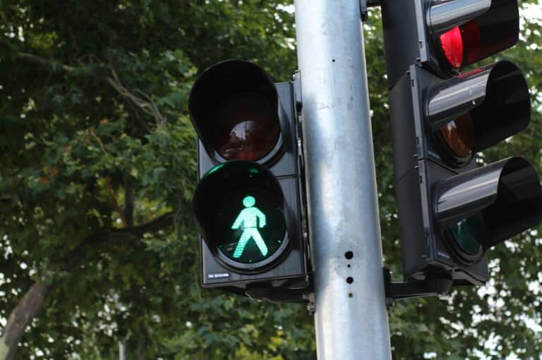 Tienduizenden Nederlandse verkeerslichten kwetsbaar voor hack