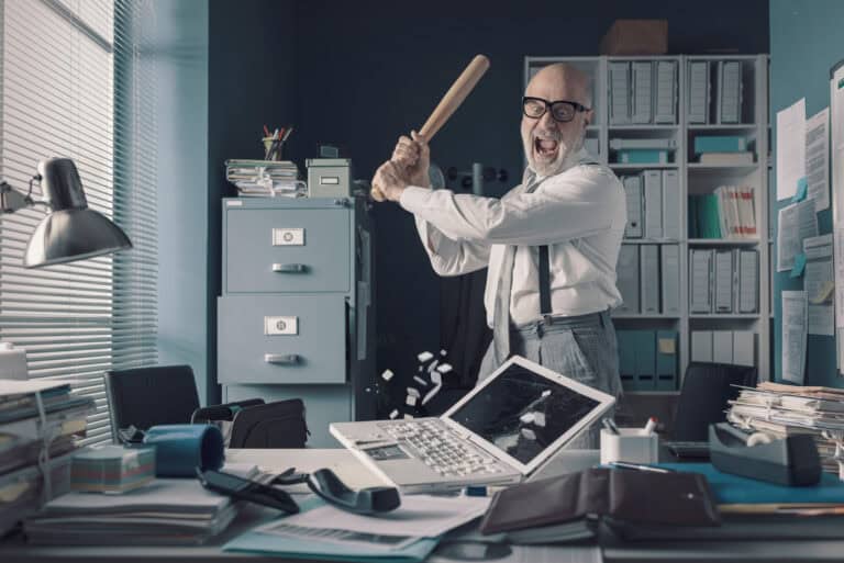 Werkenden zijn maandelijks 5 uur kwijt aan IT-problemen
