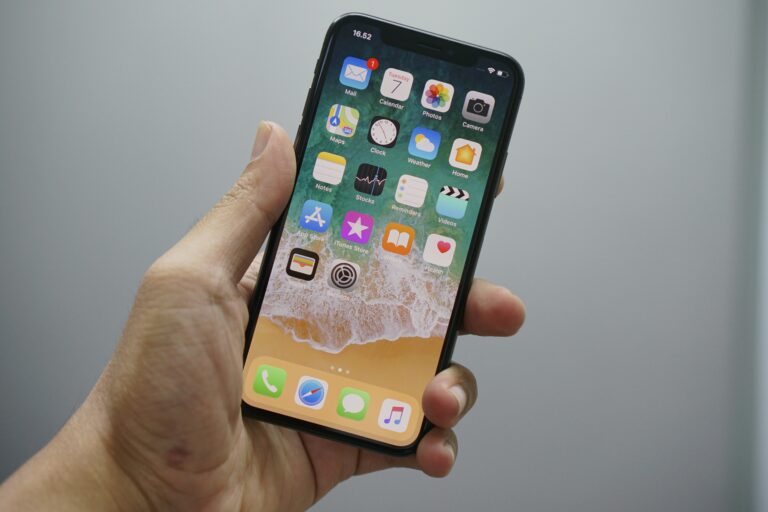 Apple-aandelen stijgen na positieve verkoopverwachtingen en iPhone-herstel in zicht