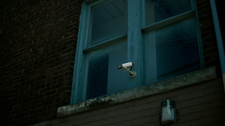 Beheerde smartphones voor hoog-risico ambtenaren tegen digitale spionage
