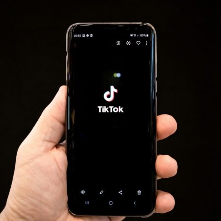 Trump: ‘Zeer vermogende groep’ klaar om TikTok over te nemen