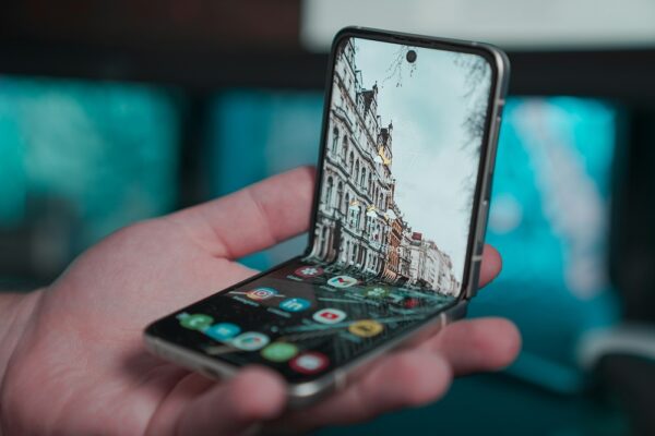 OpenAI en io werken in het geheim aan mysterieus AI-hardwareapparaat
