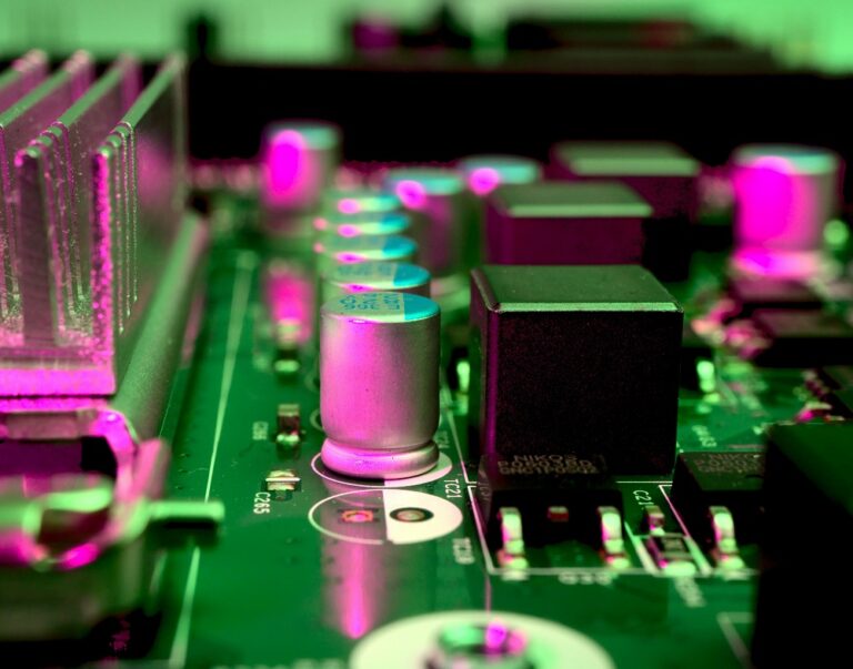 Gebrek aan kennis remt doorbraak AI-pc’s, niet de technologie