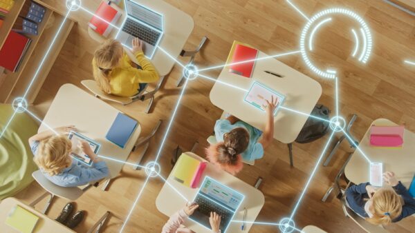 Waarom AI-geletterdheid cruciaal is voor succesvolle AI-adoptie