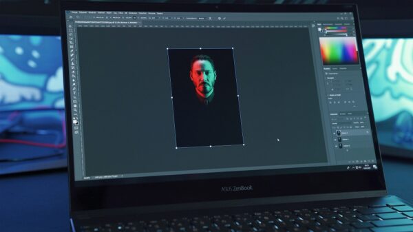 Adobe vernieuwt Photoshop en Firefly Boards met generatieve AI-tools en integratie van externe modellen.