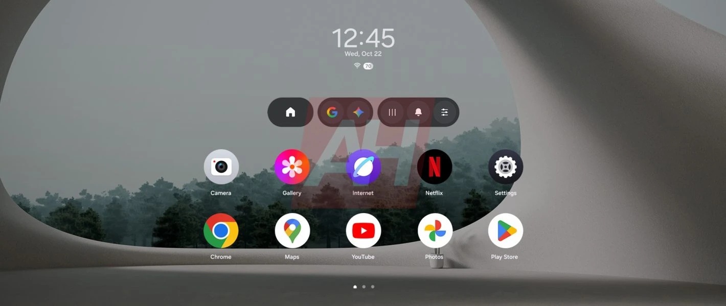 Samsung Galaxy VR-interface 1 Beginscherm van een tablet met tijd, datum en app-pictogrammen zoals Camera, Galerij, Internet, Netflix, Chrome, Kaarten, YouTube, Foto's, Play Store en Instellingen. Op de achtergrond is abstracte architectuur te zien, wat duidt op de meeslepende ontwerpinspiratie van Samsung Galaxy VR.