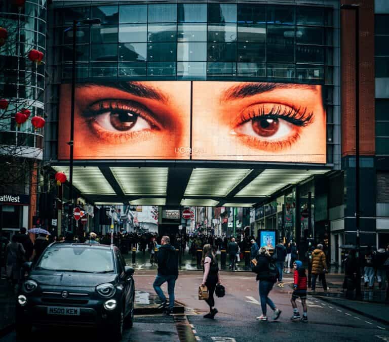 Belastingdienst, Microsoft en politie maken kans op Big Brother Award voor privacyschendingen