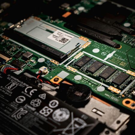 Samsung-top en medewerkers aangeklaagd wegens lekken DRAM-technologie naar China