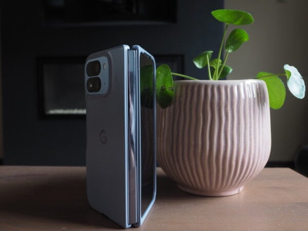 Werken op een smartphone: de Google Pixel 10 Pro Fold na twee generaties doorontwikkeling