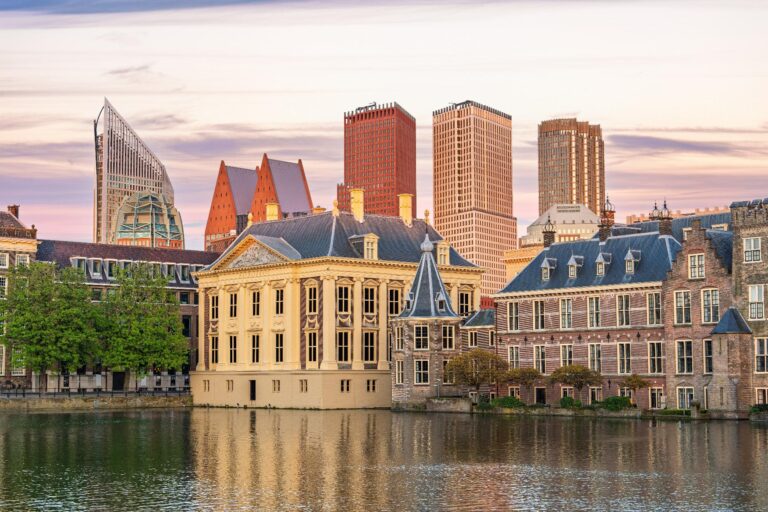 Karremans: “Volledige onafhankelijkheid van Amerikaanse diensten is illusie”