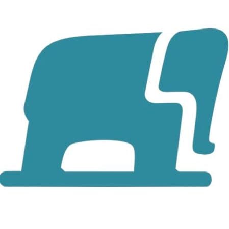 Gestileerd blauw olifantenpictogram bekeken vanaf de zijkant met minimalistische kenmerken en vloeiende, gebogen lijnen.