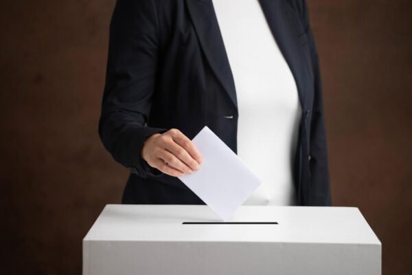 De Kiesraad vernieuwt: Abacus zet de eerste stap in digitale uitslagberekening