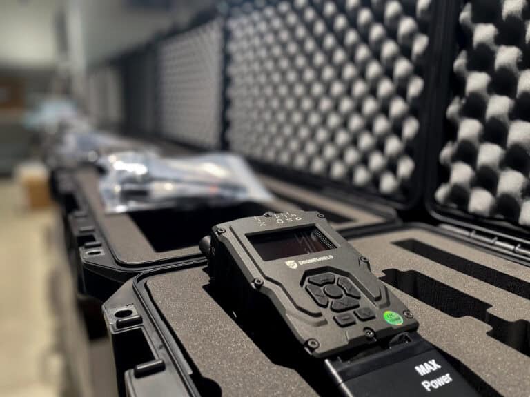 DroneShield opent EU-fabriek voor counter-dronesystemen