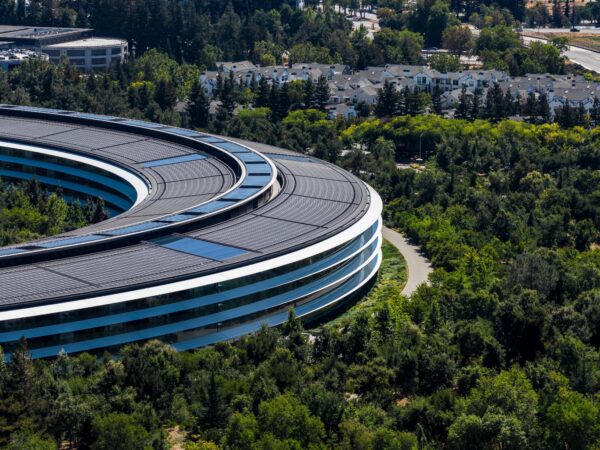 Apple laat gebruikers straks zelf kiezen welke AI Siri aanstuurt