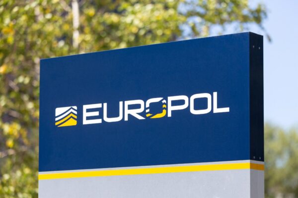 Europol haalt 53 DDoS-diensten offline en waarschuwt 75.000 gebruikers