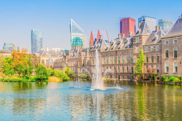 Nederlandse overheid houdt AI binnen eigen muren met vlam-chat
