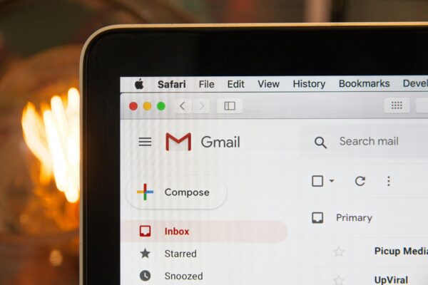 Google schrapt Gmail-functies voor externe e-mailaccounts