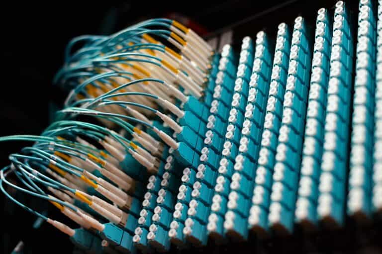 Eén telecomdienst, meerdere partijen: wie houdt de regie?