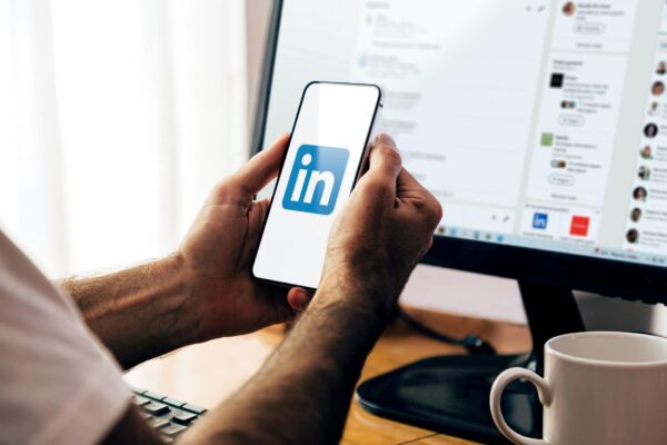 LinkedIn toont makers hoeveel mensen hun post als AI-slop markeren