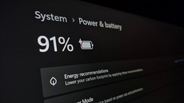Microsoft werkt aan batterijwidget voor Windows 11