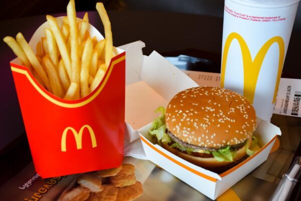 McDonald’s voor de rechter om AI-prijsmodel voor hamburgers
